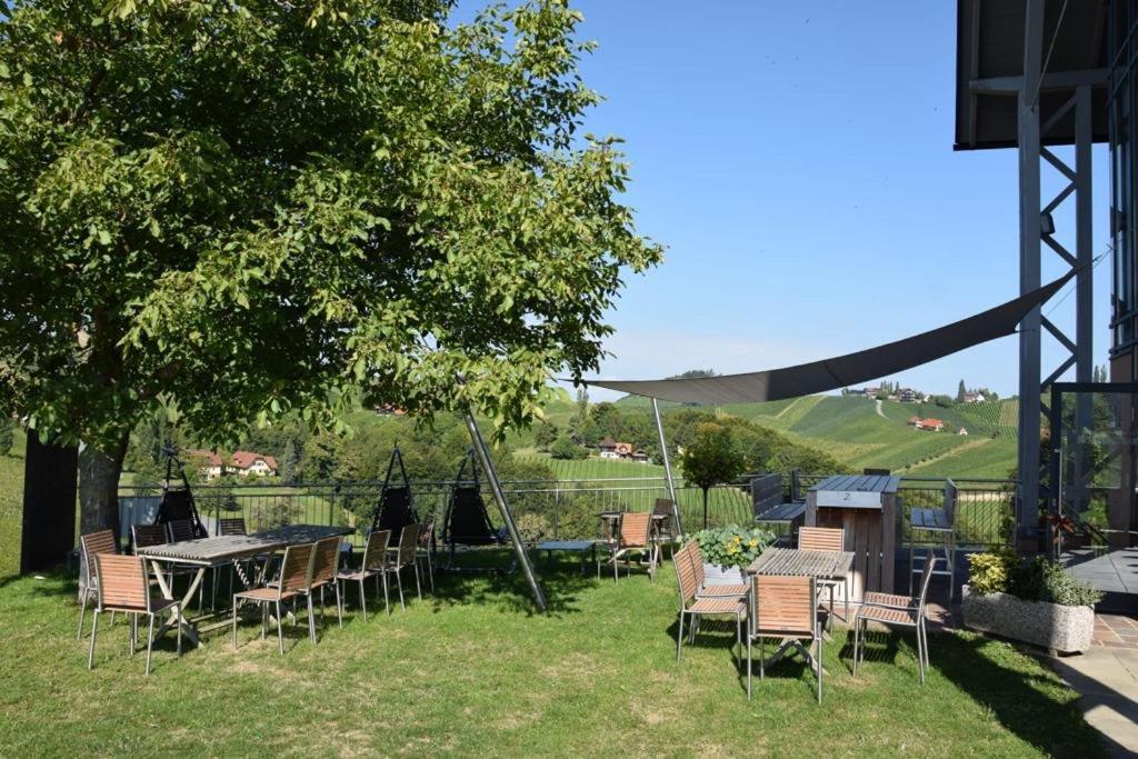 Zweytick Gaestezimmer Weingut Ratsch an der Weinstrasse Luaran gambar